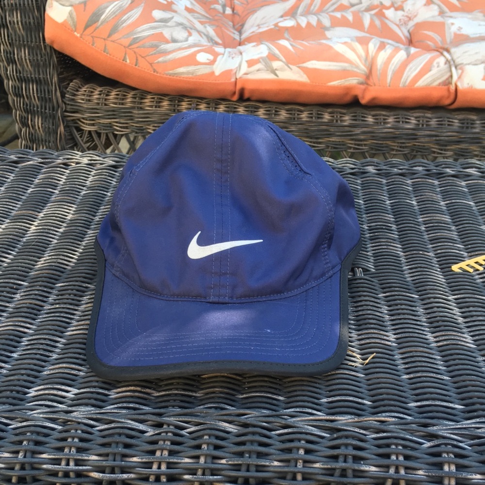 Navy blue nike hat